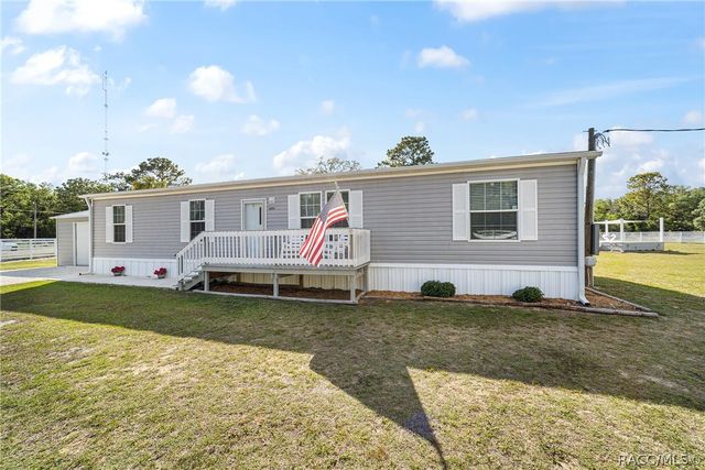 6791 W Holiday Street, Homosassa, FL 34446