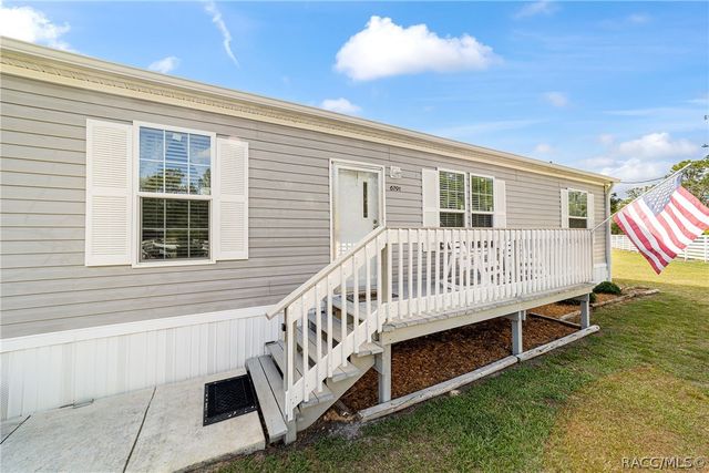6791 W Holiday Street, Homosassa, FL 34446