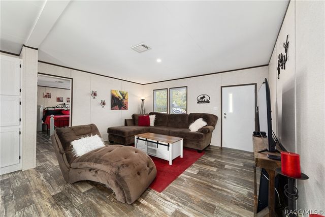 6791 W Holiday Street, Homosassa, FL 34446