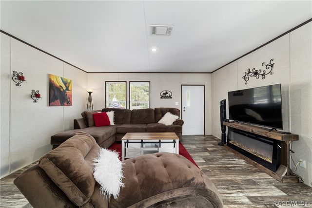 6791 W Holiday Street, Homosassa, FL 34446