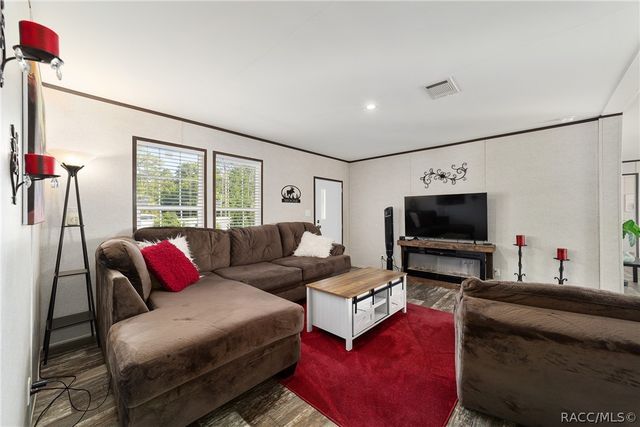 6791 W Holiday Street, Homosassa, FL 34446