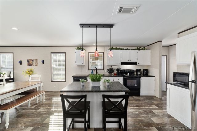 6791 W Holiday Street, Homosassa, FL 34446