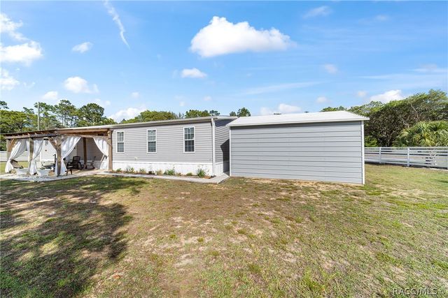 6791 W Holiday Street, Homosassa, FL 34446