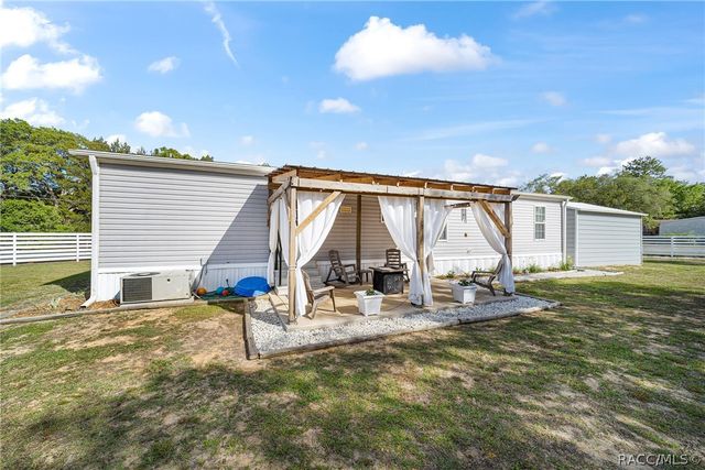 6791 W Holiday Street, Homosassa, FL 34446