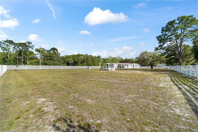 6791 W Holiday Street, Homosassa, FL 34446