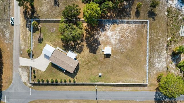 6791 W Holiday Street, Homosassa, FL 34446