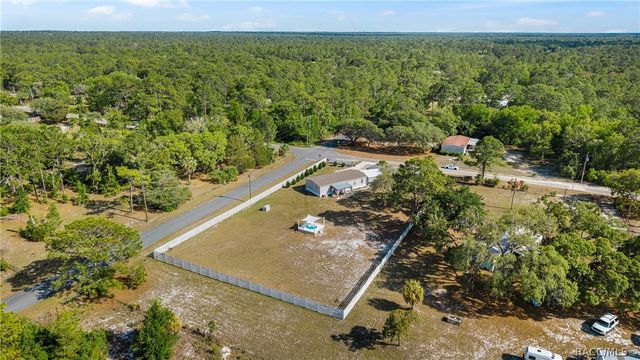 6791 W Holiday Street, Homosassa, FL 34446