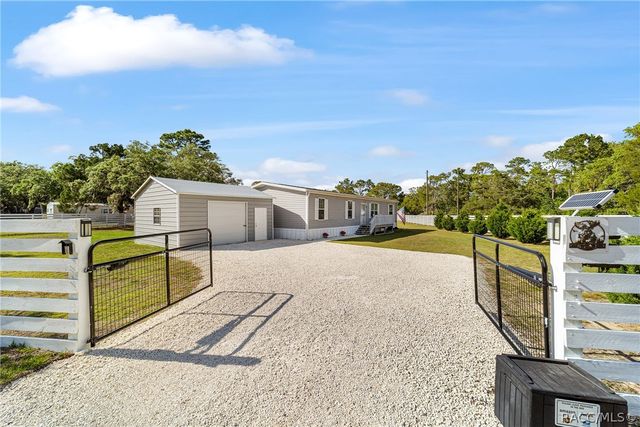 6791 W Holiday Street, Homosassa, FL 34446