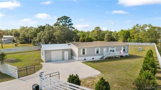 6791 W Holiday Street, Homosassa, FL 34446