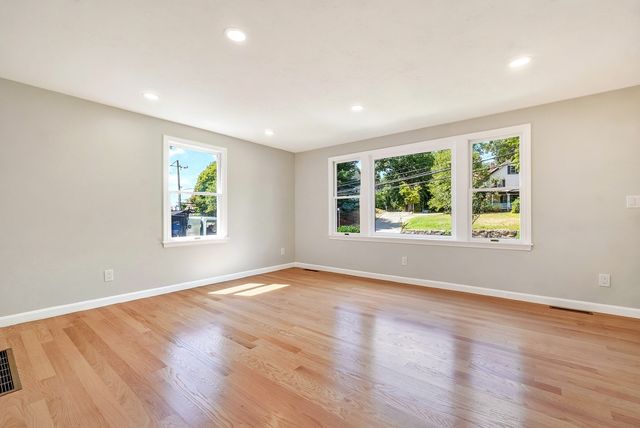 853 Washington Street 6, Canton, MA 02021