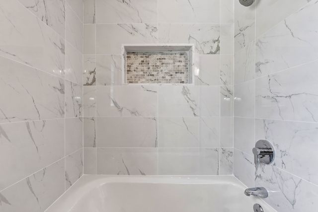 853 Washington Street 6, Canton, MA 02021