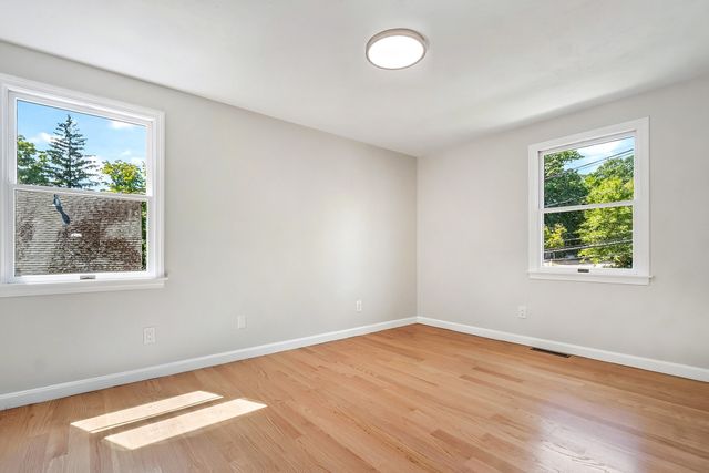 853 Washington Street 6, Canton, MA 02021