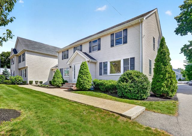 853 Washington Street 6, Canton, MA 02021