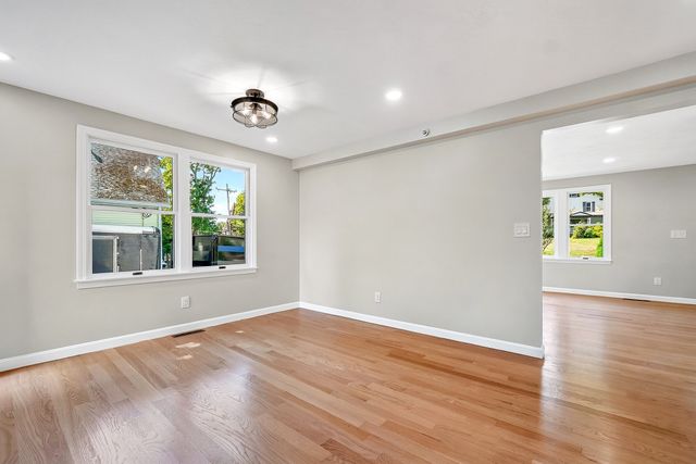 853 Washington Street 6, Canton, MA 02021