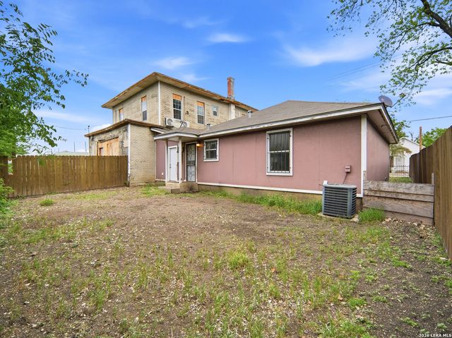 1301 S Palmetto, San Antonio, TX 78210