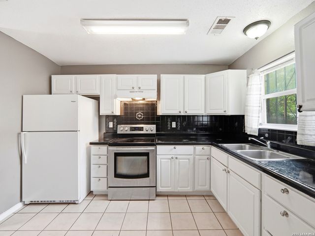 1301 S Palmetto, San Antonio, TX 78210