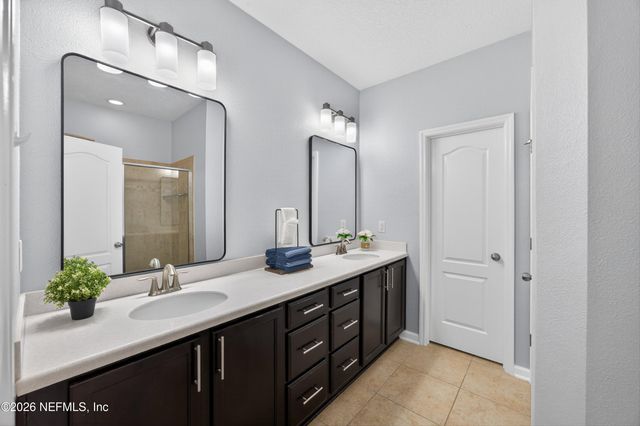 209 WILLOW RIDGE Drive, Jacksonville, FL 32081