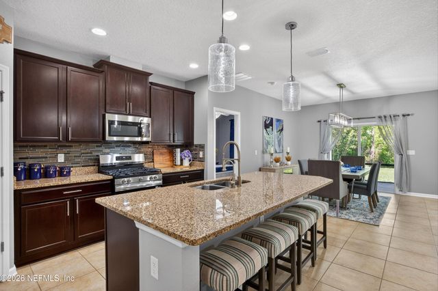 209 WILLOW RIDGE Drive, Jacksonville, FL 32081