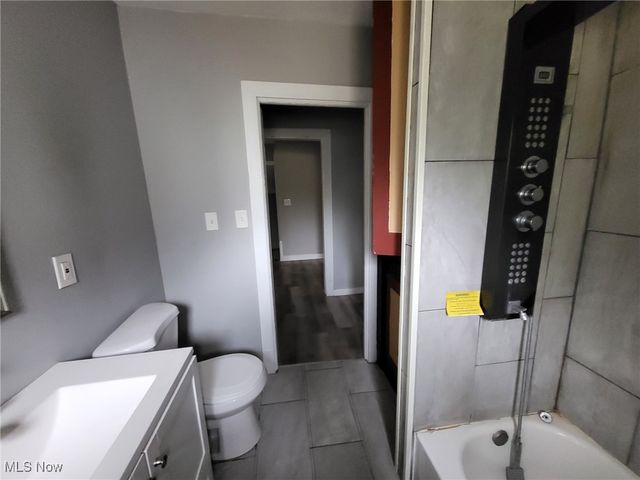 1548 Biltmore Road, Lyndhurst, OH 44124