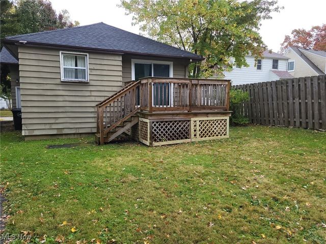 1548 Biltmore Road, Lyndhurst, OH 44124