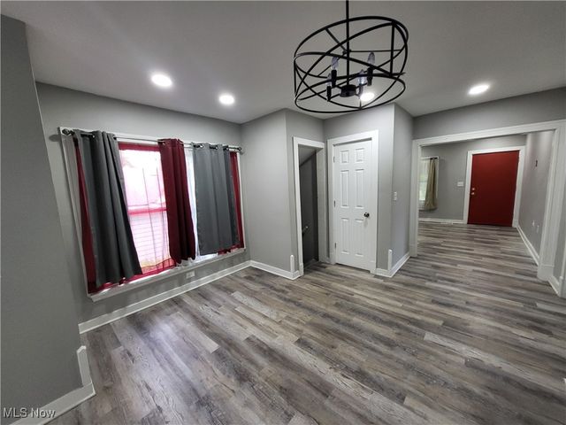 1548 Biltmore Road, Lyndhurst, OH 44124