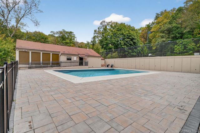 10 Nicole Circle 9, Ossining, NY 10562
