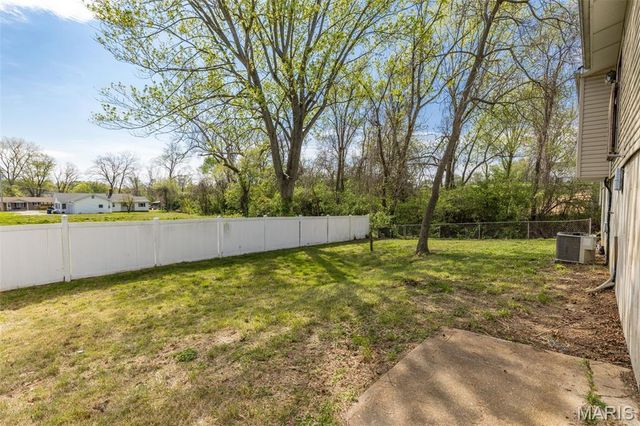 816 Ruth Avenue, Festus, MO 63028
