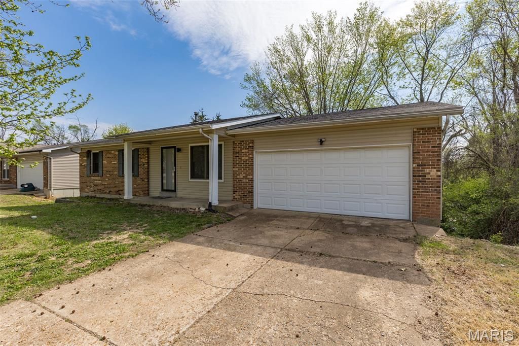 816 Ruth Avenue, Festus, MO 63028