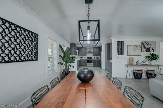 600 SW 18th ST, Cape Coral, FL 33991