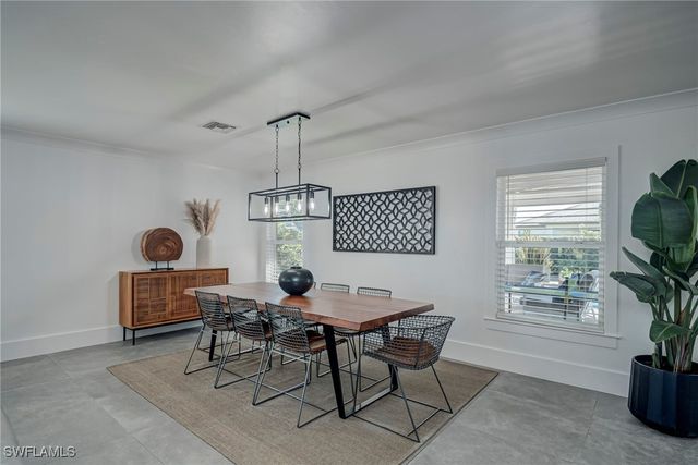 600 SW 18th ST, Cape Coral, FL 33991