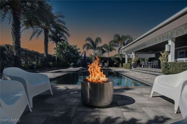 600 SW 18th ST, Cape Coral, FL 33991