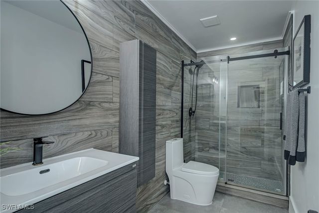 600 SW 18th ST, Cape Coral, FL 33991