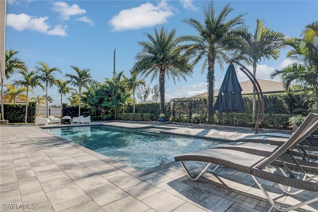 600 SW 18th ST, Cape Coral, FL 33991