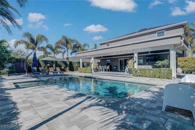 600 SW 18th ST, Cape Coral, FL 33991