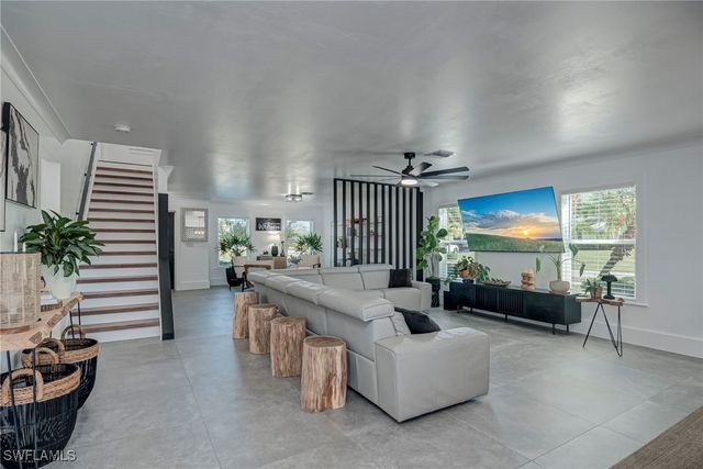 600 SW 18th ST, Cape Coral, FL 33991