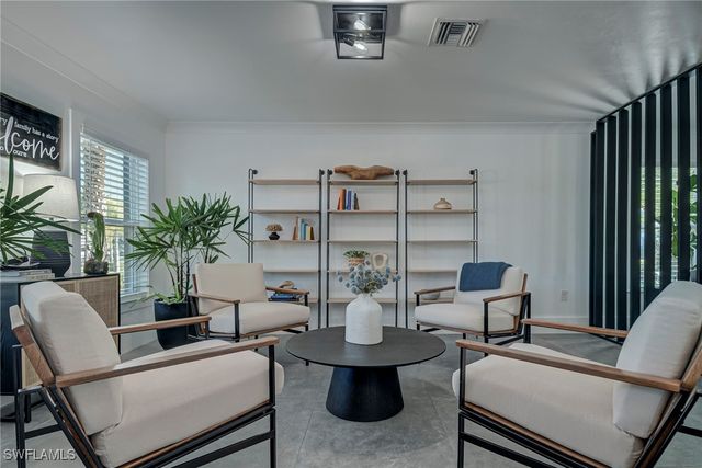 600 SW 18th ST, Cape Coral, FL 33991