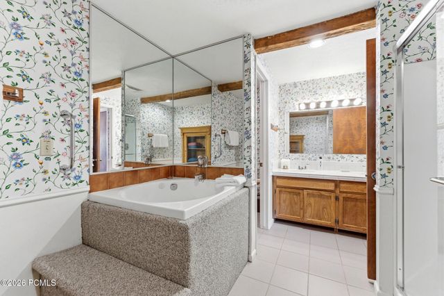 401 Silver King Drive 62, Park City, UT 84060