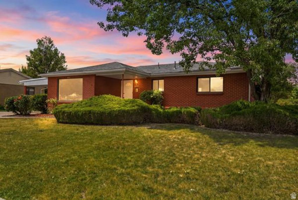 1016 S 400 W, Bountiful, UT 84010
