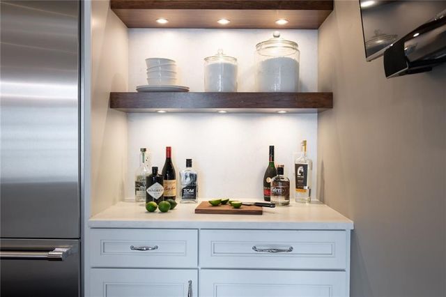 77 Peachtree Place NE 506, Atlanta, GA 30309