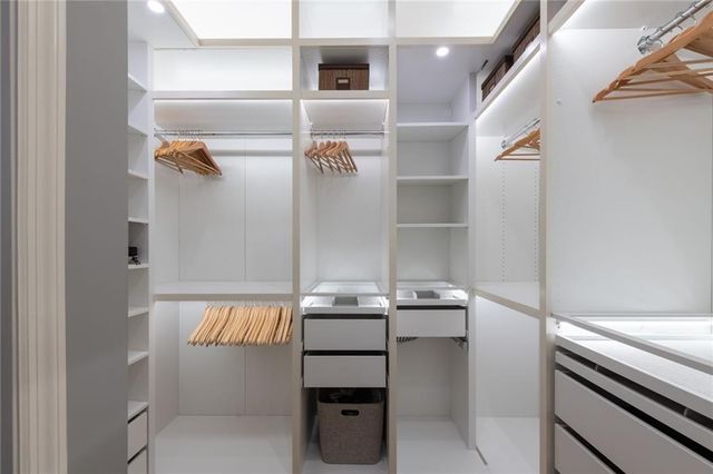 77 Peachtree Place NE 506, Atlanta, GA 30309