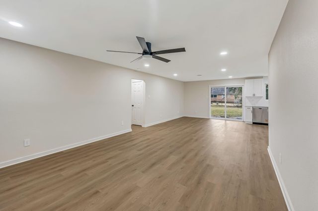 5506 Elm Tree Drive, Houston, TX 77048