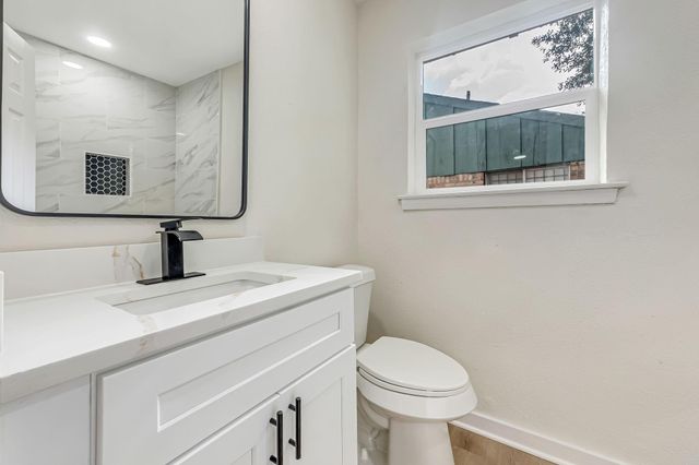 5506 Elm Tree Drive, Houston, TX 77048