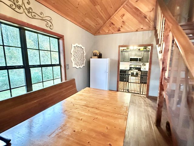87 Old Mill Rd, Pine Knot, KY 42635