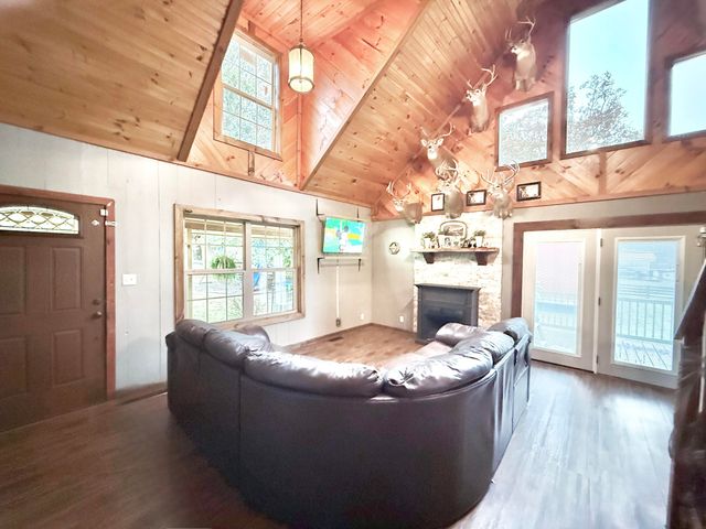 87 Old Mill Rd, Pine Knot, KY 42635