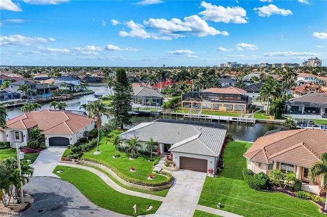 260 Marquesas CT, Marco Island, FL 34145