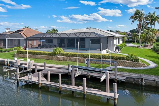 260 Marquesas CT, Marco Island, FL 34145