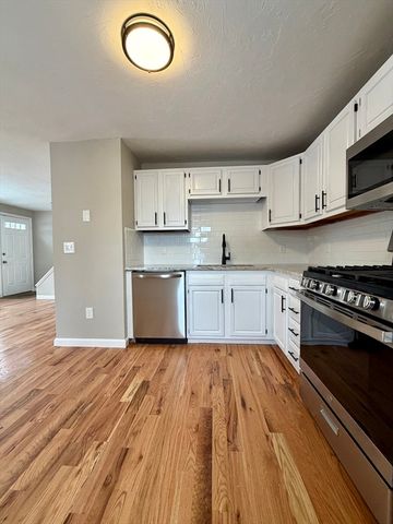 229 Franklin St, Fall River, MA 02720