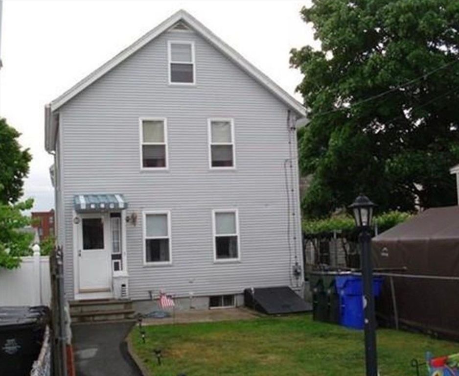 229 Franklin St, Fall River, MA 02720