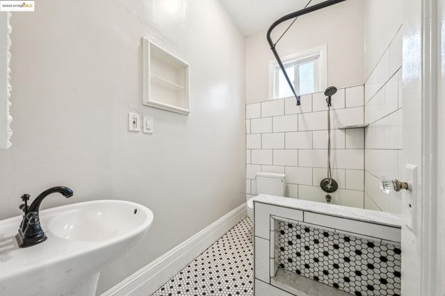 836 20th Street, Oakland, CA 94607