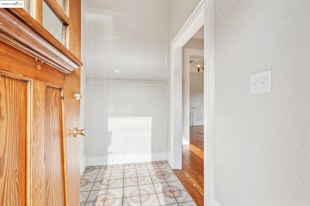 836 20th Street, Oakland, CA 94607